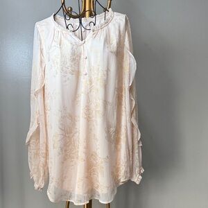 Lauren Conrad Delicate Floral Women's Top NWT